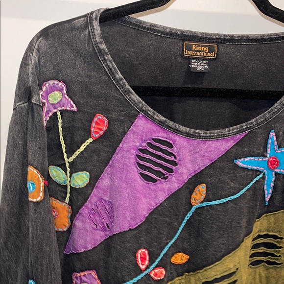 Multicolor Embroidered Long Sleeve Top - Picture 3 of 9